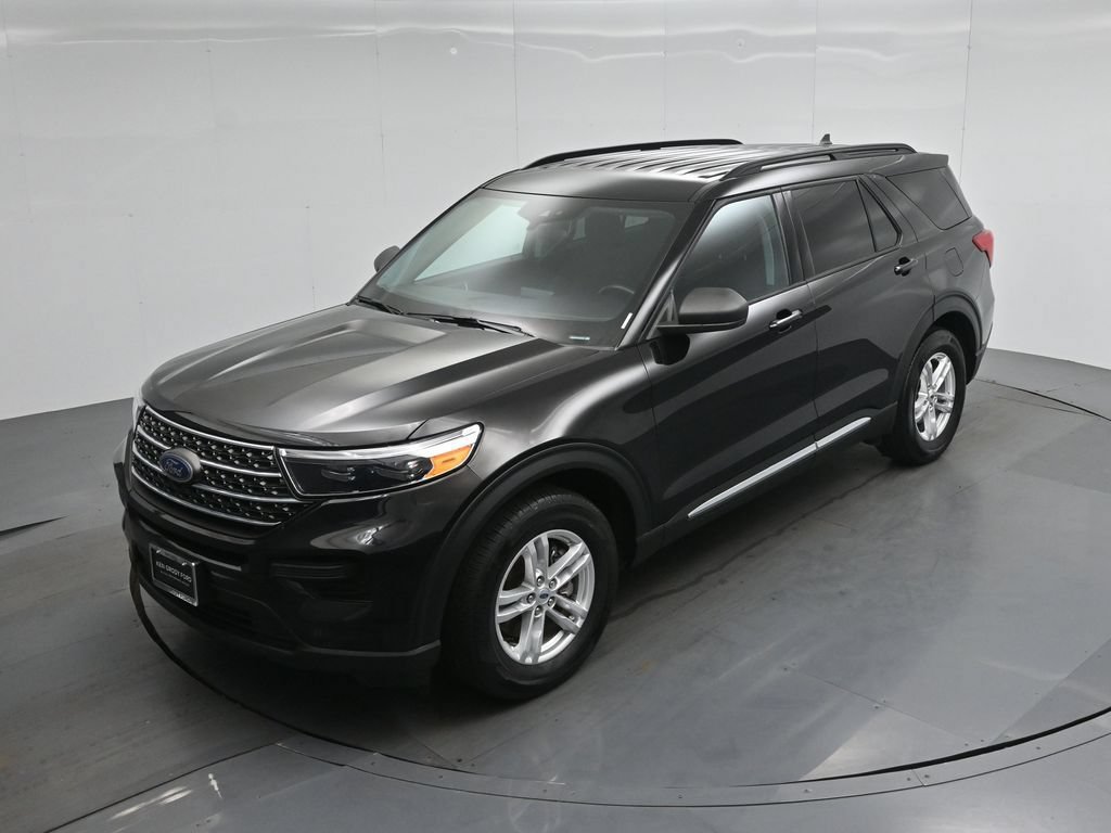Certified 2023 Ford Explorer XLT RWD image 34