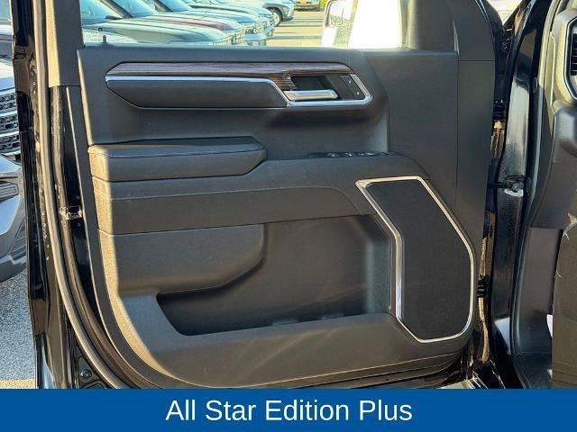 Used 2024 Chevrolet Silverado 1500 RST w/ Z71 Off-Road Package AWD/4WD image 12
