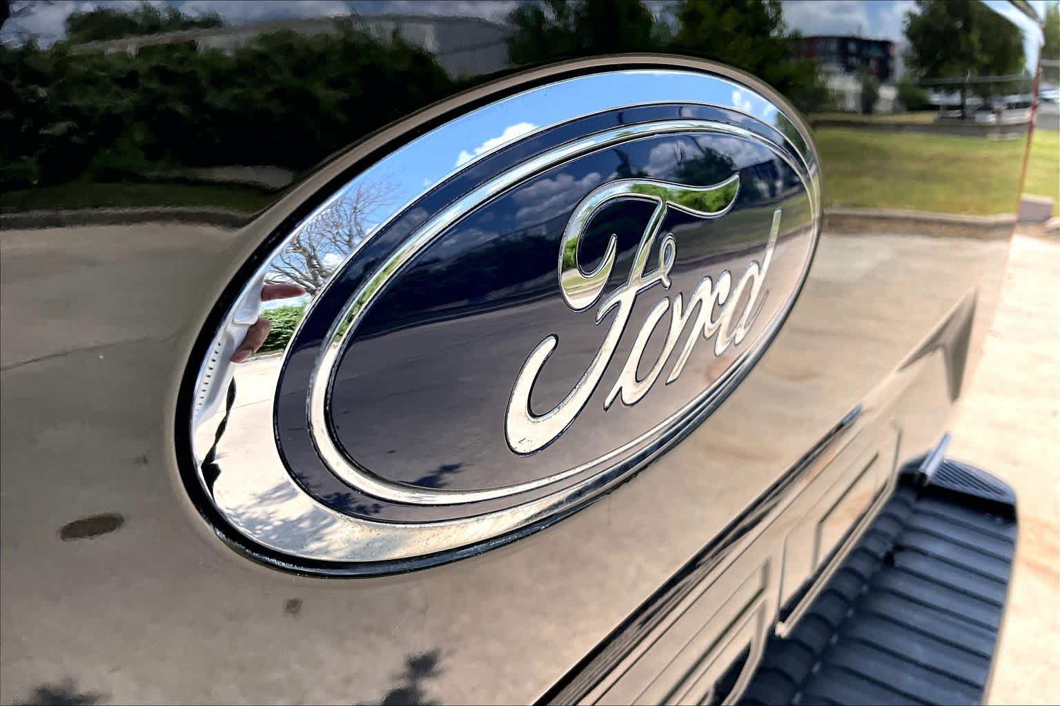 Certified 2019 Ford F150 XL w/ Equipment Group 101A Mid RWD image 31