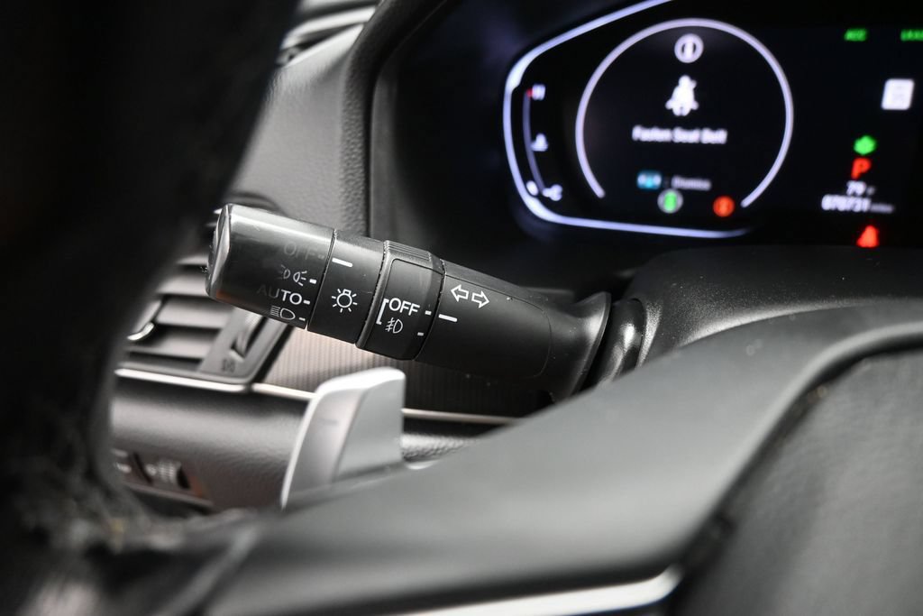 Used 2019 Honda Accord Sport image 11