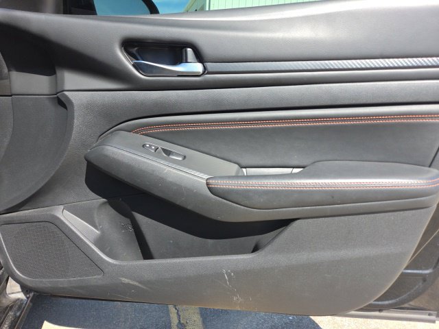 Used 2021 Nissan Altima 2.5 SR FWD image 18