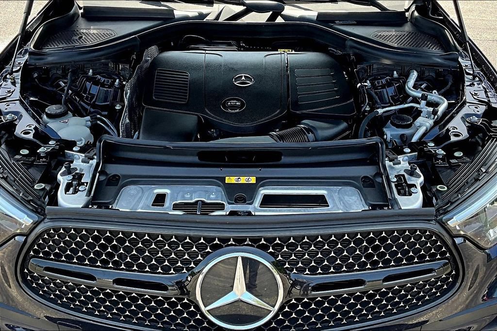 Used 2023 Mercedes-Benz GLC 300 4MATIC image 31