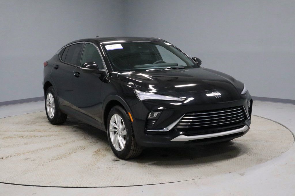 Used 2025 Buick Envista Preferred w/ Convenience II Package image 7