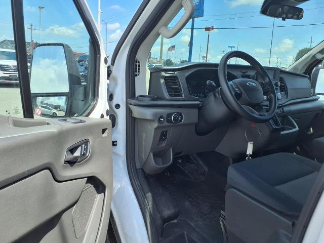 Certified 2025 Ford Transit 250 Low Roof w/ Exterior Upgrade Package RWD image 6