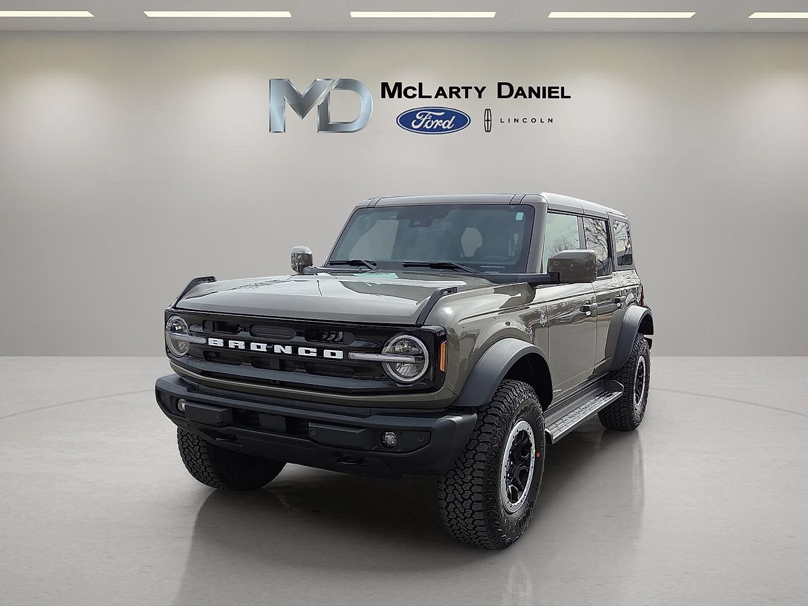 Certified 2026 Ford Bronco Outer Banks w/ Sasquatch Package AWD/4WD video 2