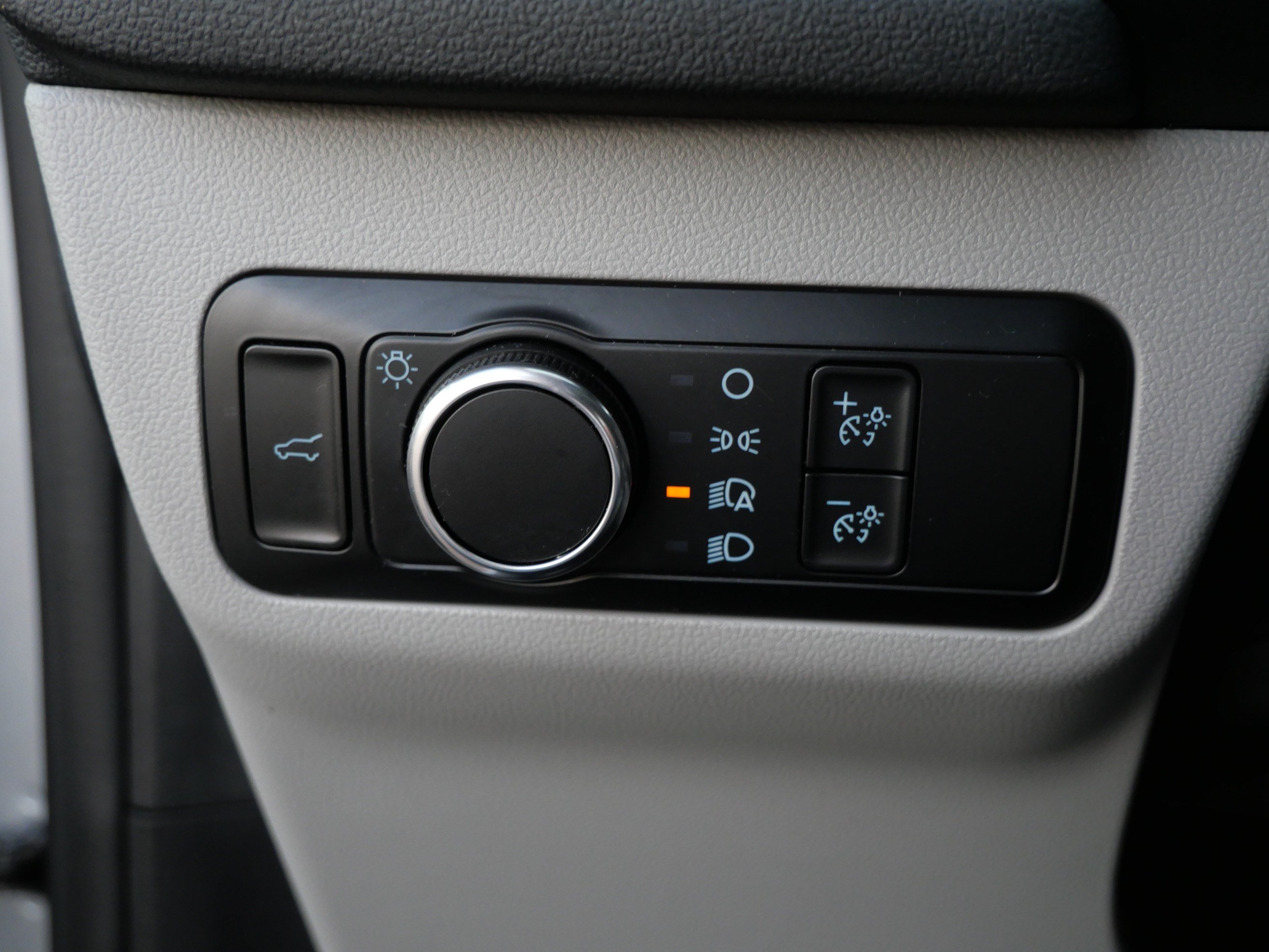 Certified 2018 Ford Escape S FWD image 26
