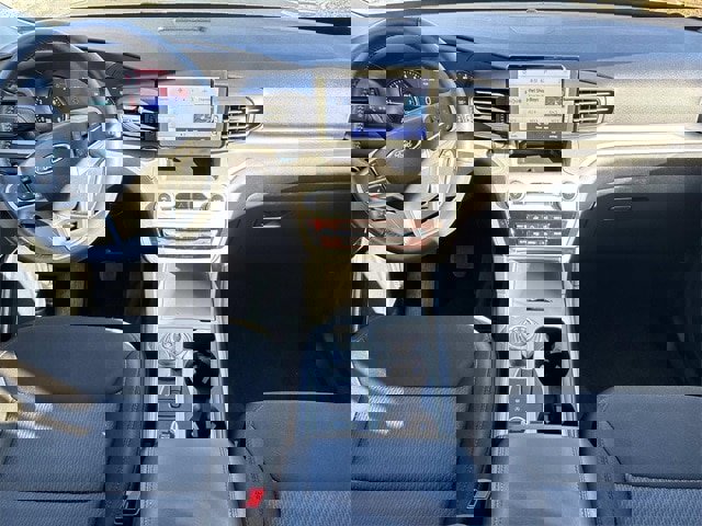 Certified 2023 Ford Explorer XLT image 18