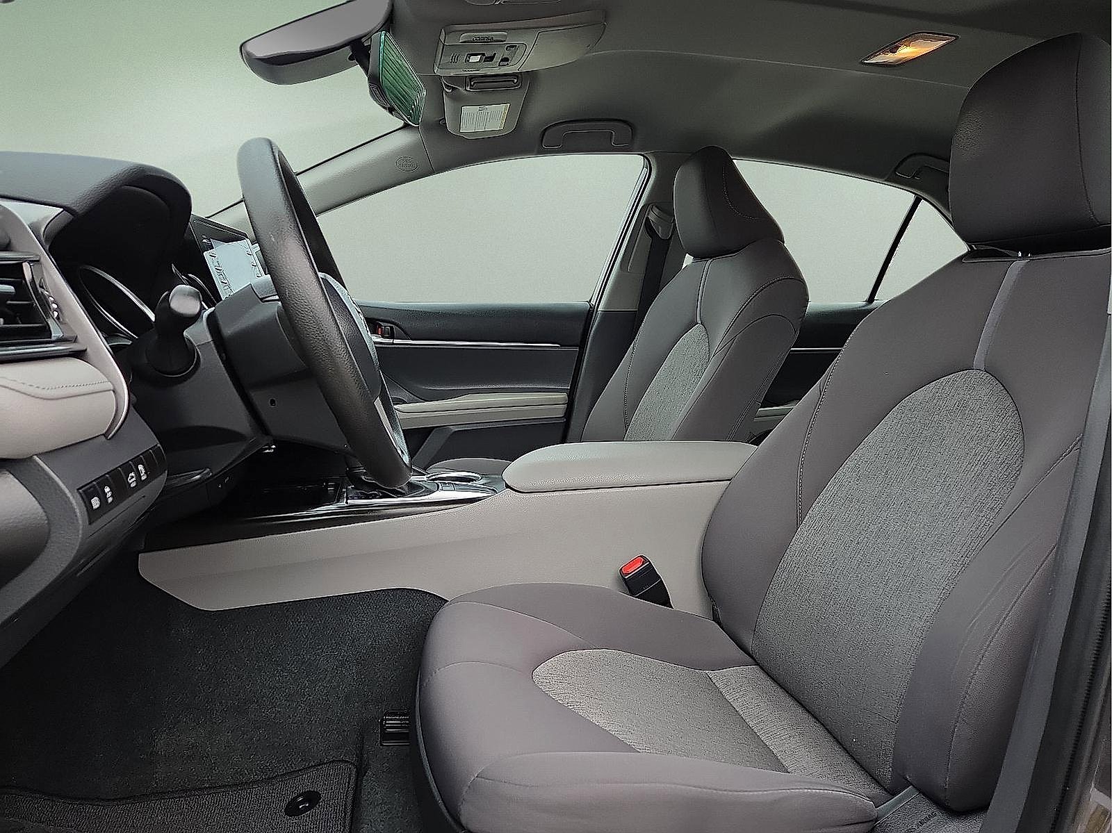 Used 2023 Toyota Camry LE image 14