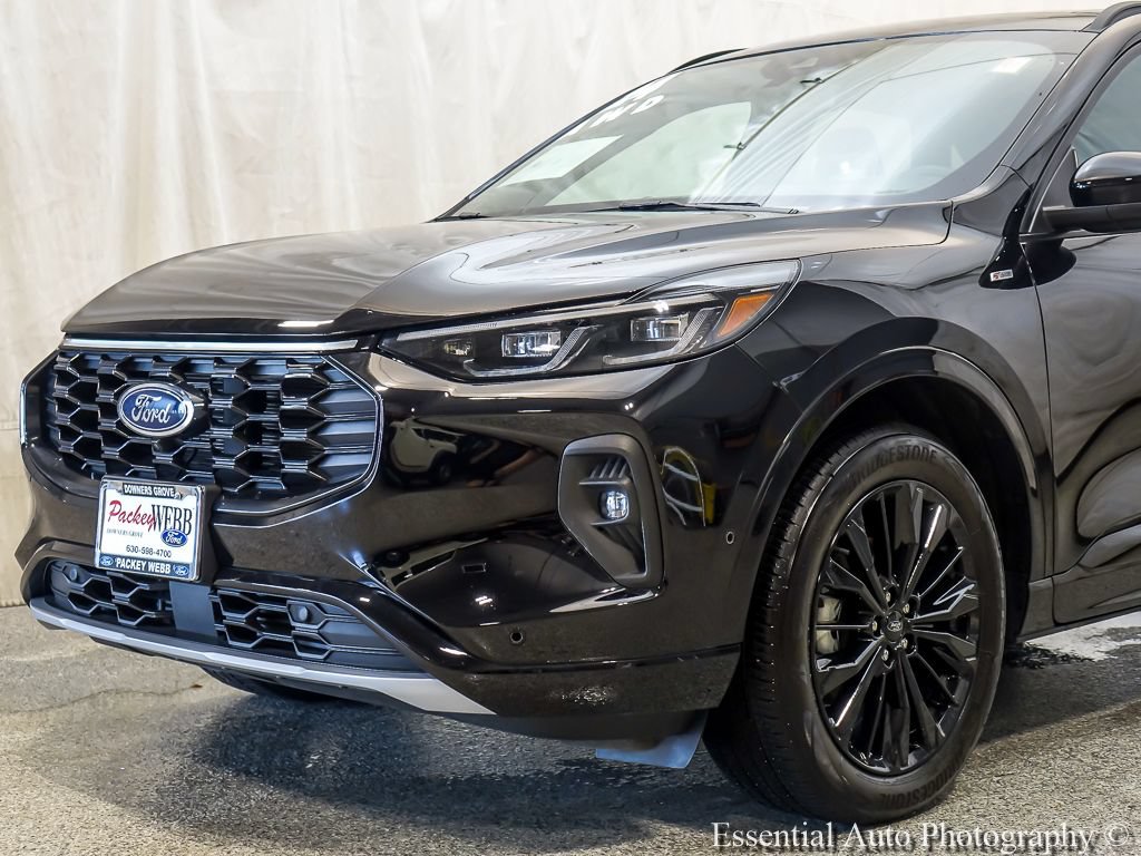 Certified 2024 Ford Escape ST-Line Elite w/ Premium Technology Package AWD/4WD image 3