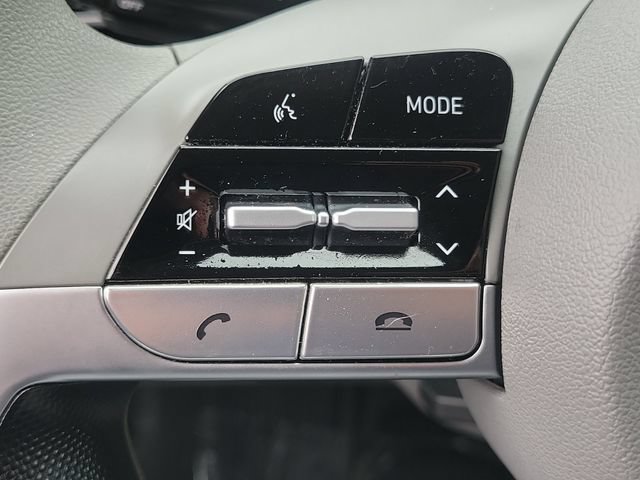Used 2021 Hyundai Elantra SEL FWD image 8