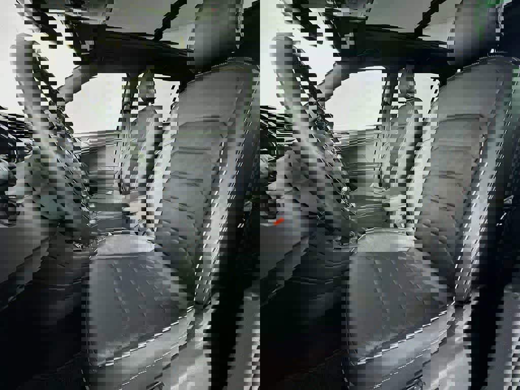 Used 2021 Volkswagen Tiguan SEL Premium R-Line w/ 3rd Row Seat Package image 15