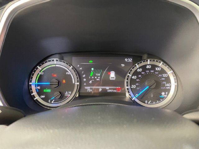 Used 2024 Toyota Highlander XLE AWD/4WD image 5