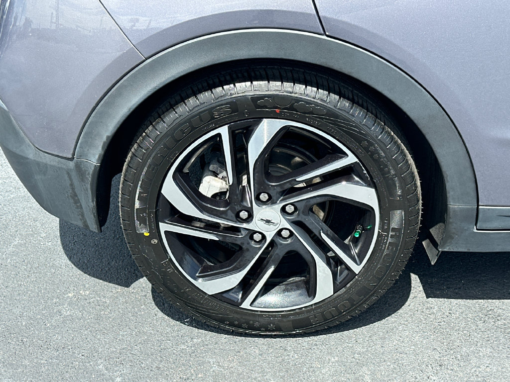 Used 2022 Chevrolet Bolt LT FWD image 17