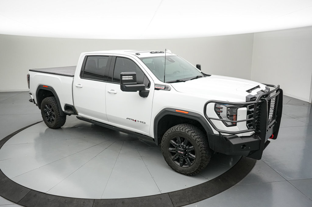 Used 2024 GMC Sierra 2500 AT4 w/ AT4 Premium Plus Package AWD/4WD image 2