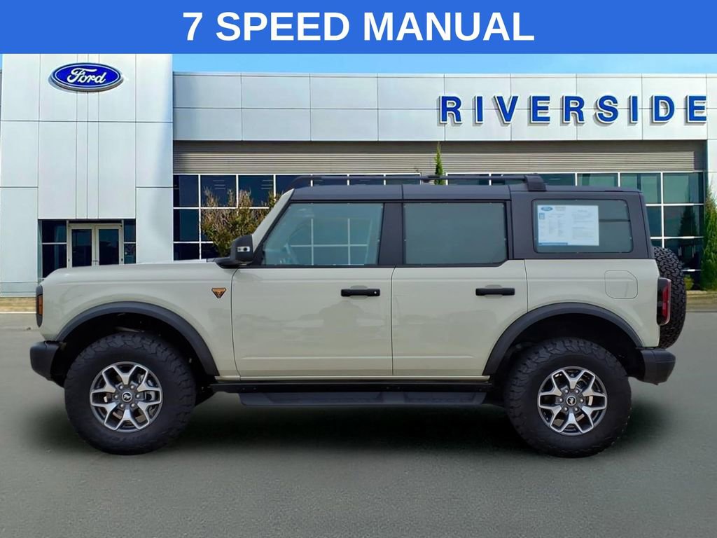 Certified 2025 Ford Bronco Badlands AWD/4WD image 4
