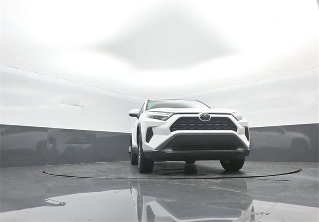 Used 2022 Toyota RAV4 XLE image 27