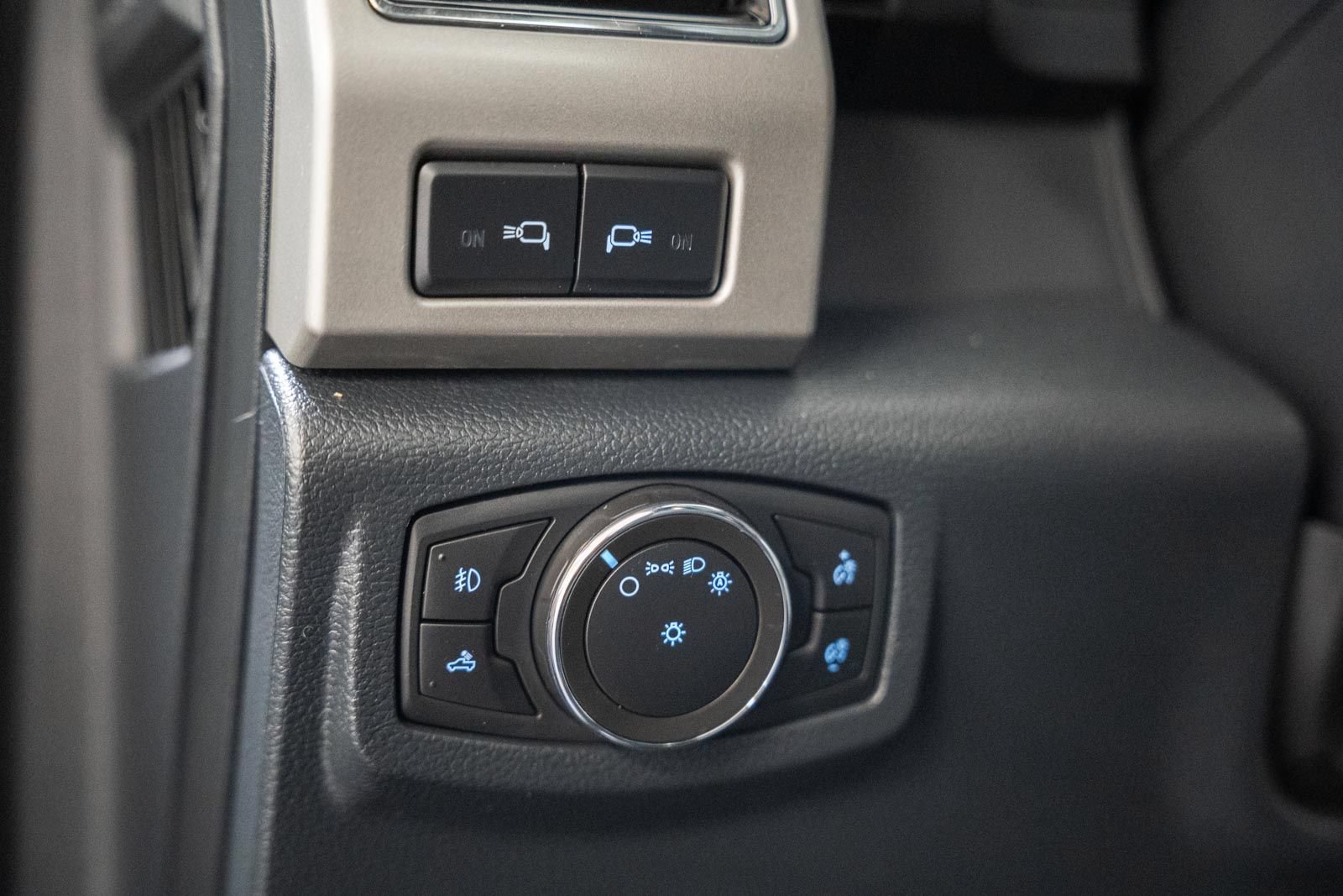 Certified 2022 Ford F250 Lariat w/ Black Appearance Package AWD/4WD image 55