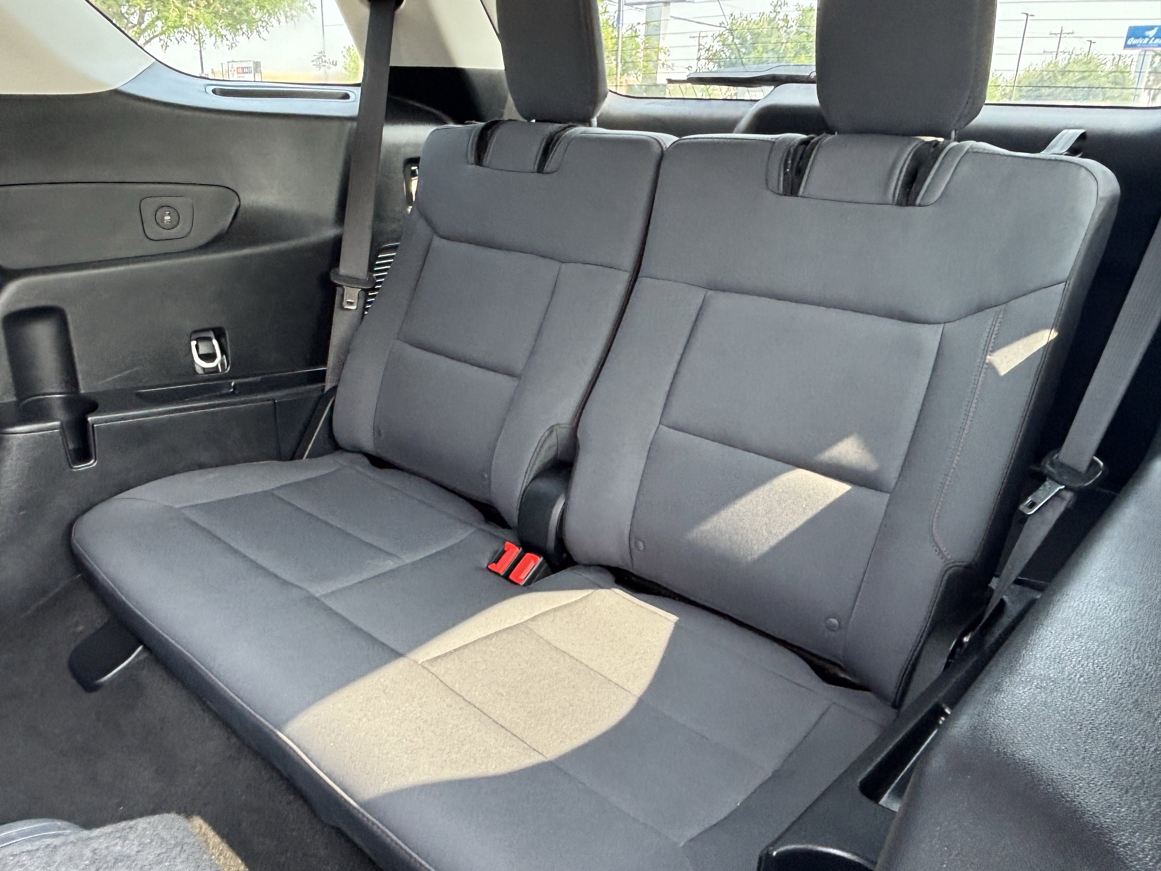Certified 2025 Ford Explorer Active RWD image 19
