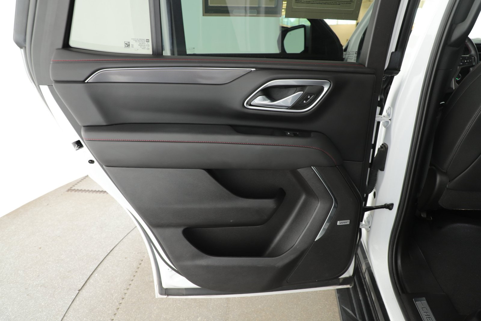 Used 2024 Chevrolet Tahoe RST w/ Luxury Package AWD/4WD image 15