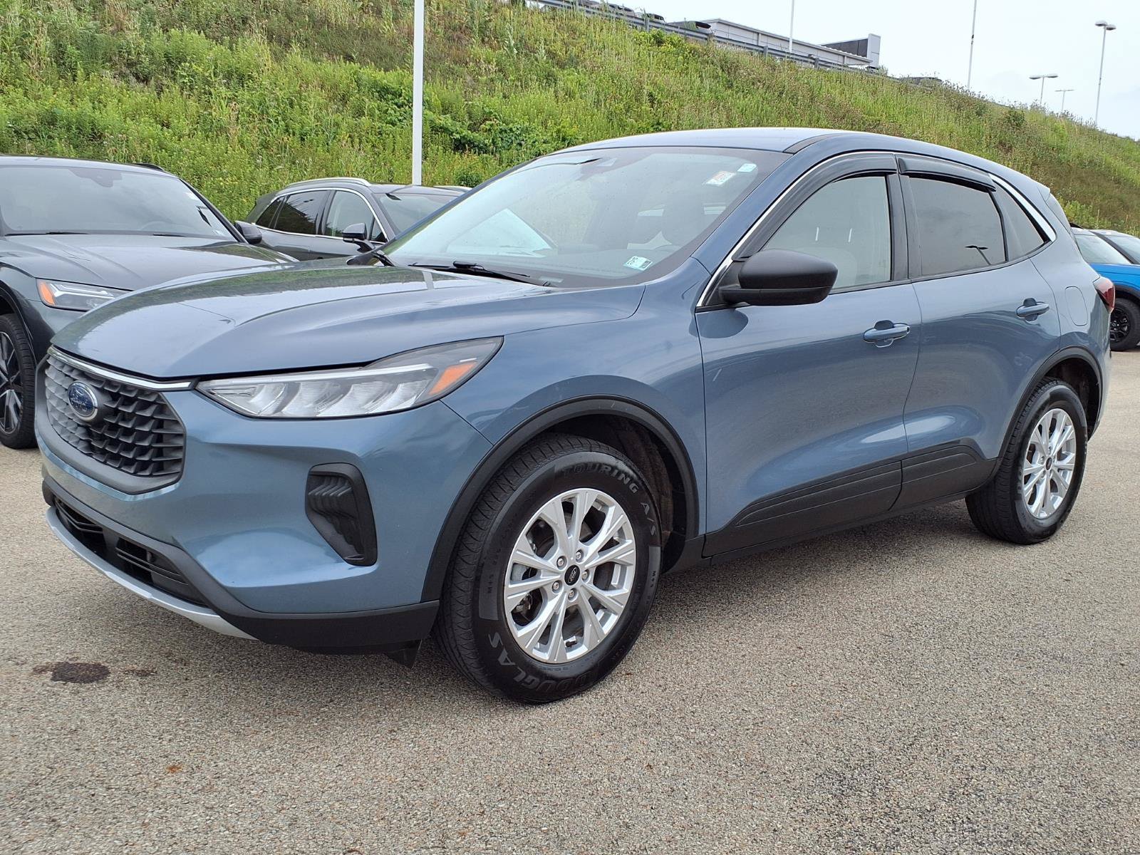 Certified 2023 Ford Escape Active AWD/4WD image 3
