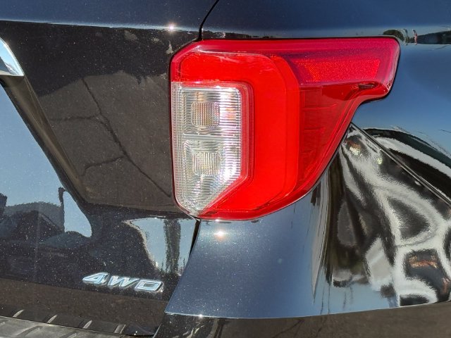 Certified 2023 Ford Explorer XLT w/ Equipment Group 202A AWD/4WD image 31