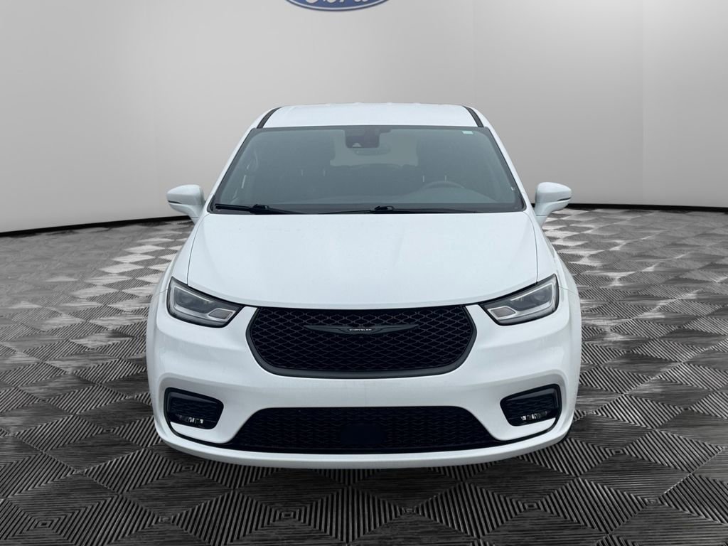 Used 2022 Chrysler Pacifica Touring-L w/ S Appearance Package image 8