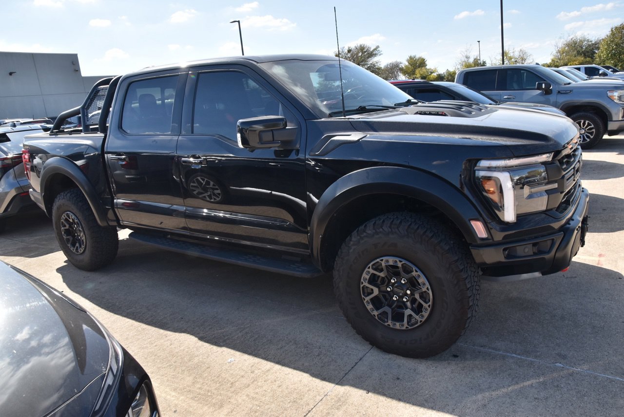 Certified 2025 Ford F150 Raptor w/ Equipment Group 803A Raptor R AWD/4WD image 5