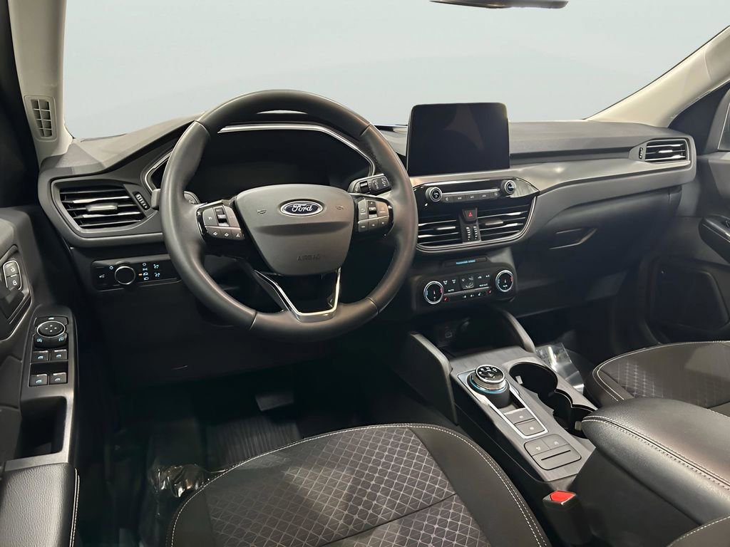 Certified 2024 Ford Escape Active w/ Cold Weather Package image 17