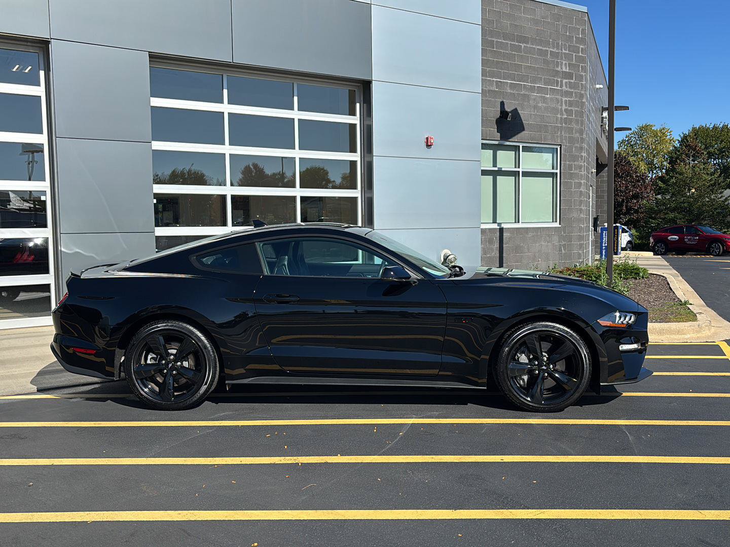 Certified 2022 Ford Mustang GT Premium w/ Equipment Group 401A RWD image 5