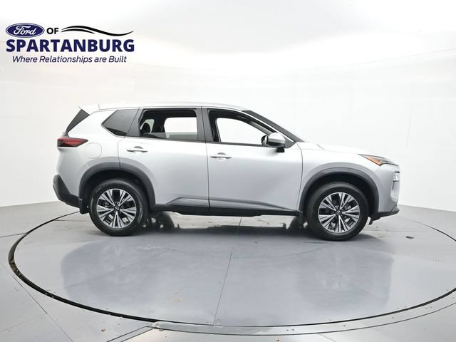 Used 2023 Nissan Rogue SV FWD image 8