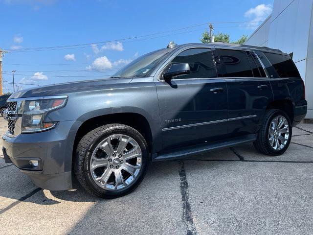 Used 2019 Chevrolet Tahoe LT w/ Luxury Package AWD/4WD image 3