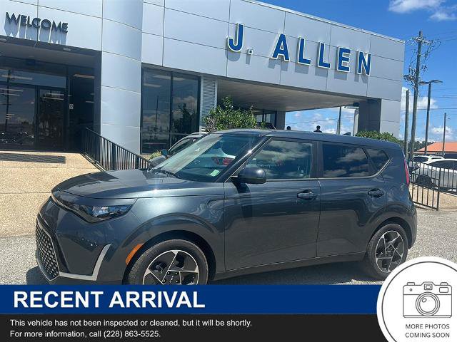 Used 2025 Kia Soul EX FWD image 1