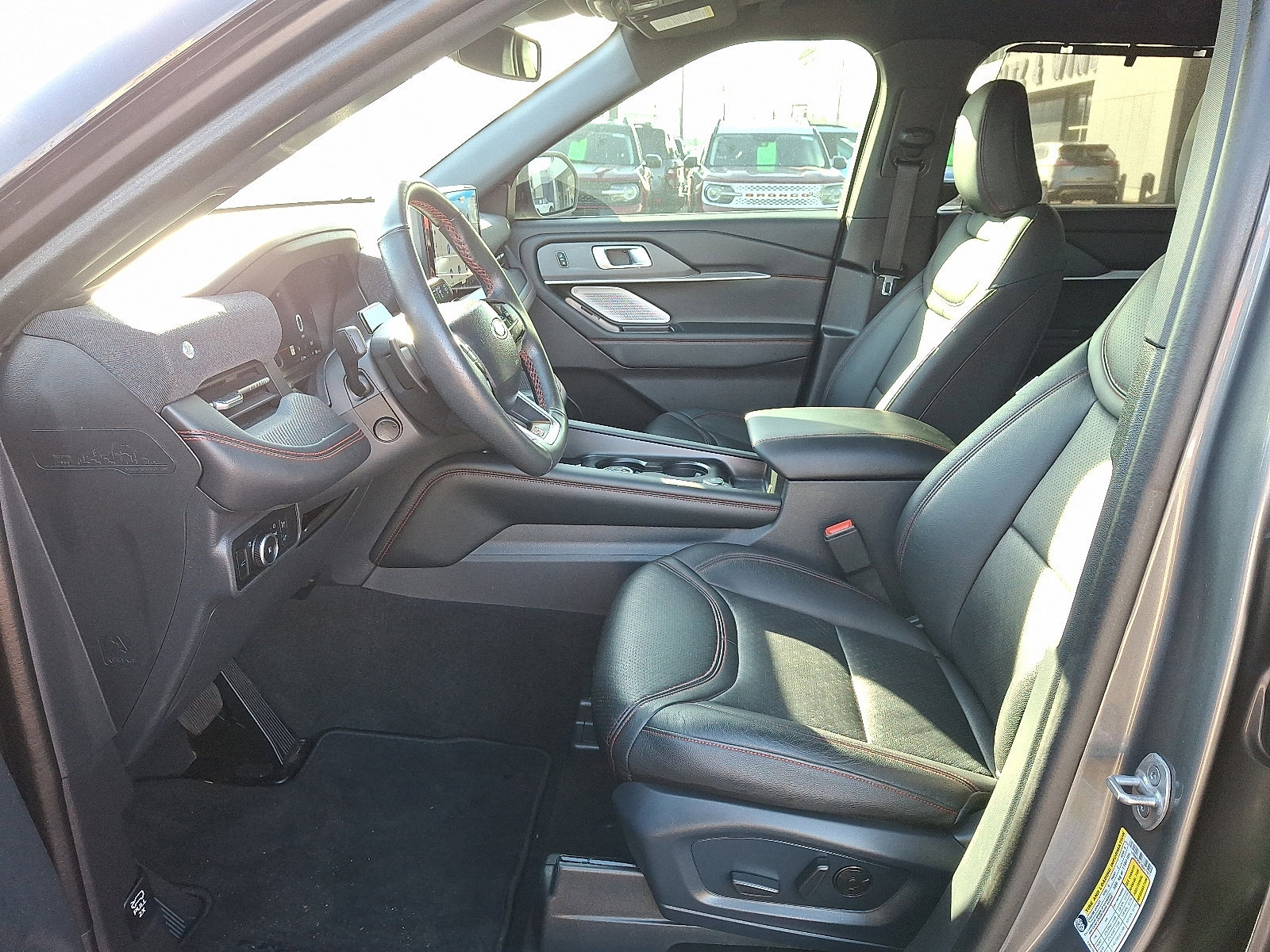 Certified 2025 Ford Explorer ST image 14