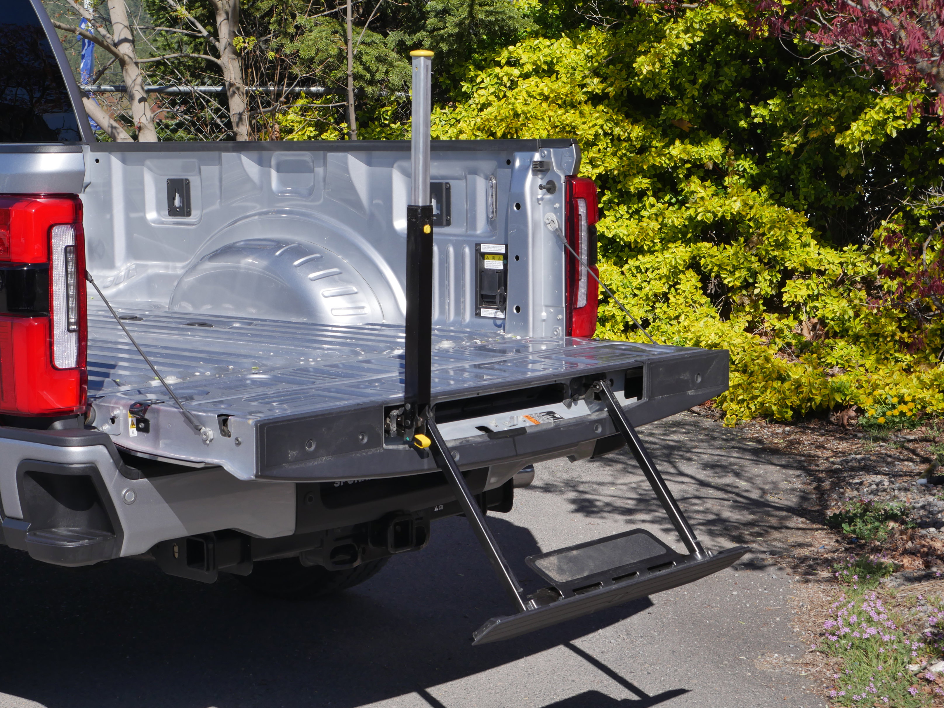 Certified 2023 Ford F350 Platinum AWD/4WD image 26