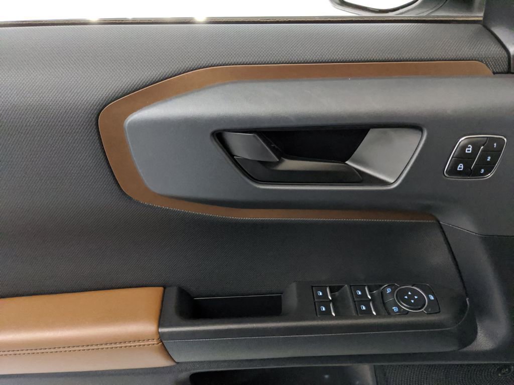 Certified 2023 Ford Bronco Sport Outer Banks w/ Tech Package image 15