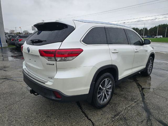 Used 2019 Toyota Highlander XLE AWD/4WD image 4