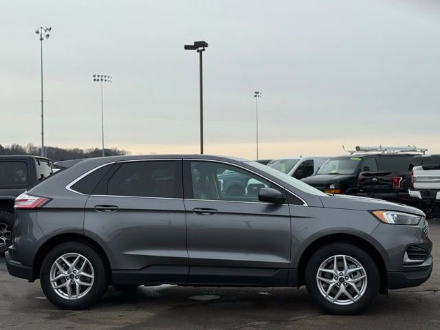 Certified 2024 Ford Edge SEL image 32