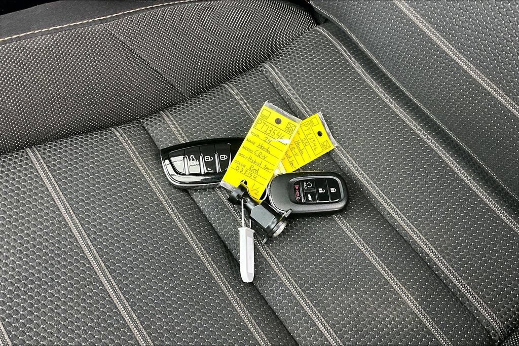 Used 2024 Honda CR-V Sport image 11