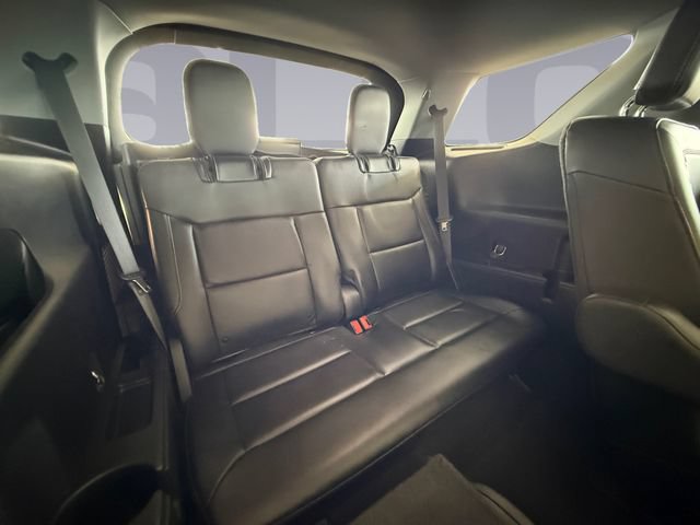 Certified 2022 Ford Explorer XLT w/ Equipment Group 202A AWD/4WD image 18