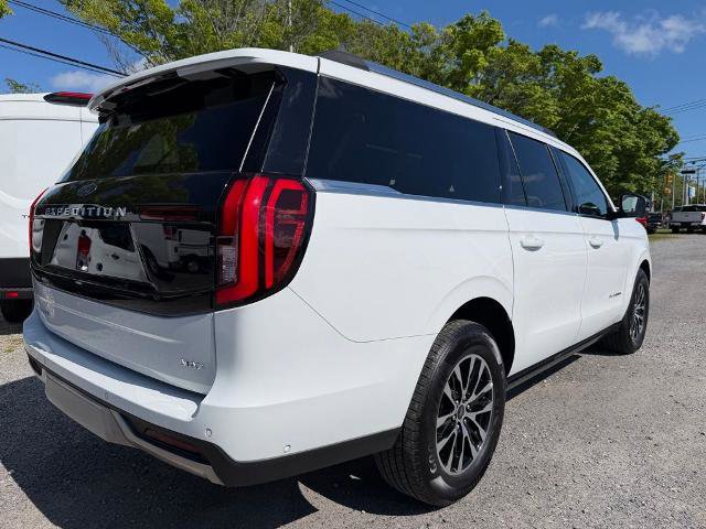 Certified 2025 Ford Expedition Max Platinum AWD/4WD image 6