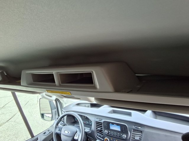 Certified 2022 Ford Transit 250 Medium Roof RWD image 17