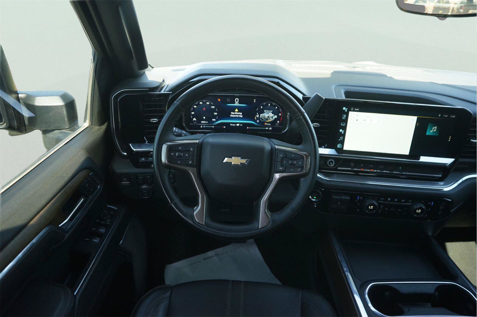 Used 2024 Chevrolet Silverado 3500 High Country w/ High Country Premium Package AWD/4WD image 22