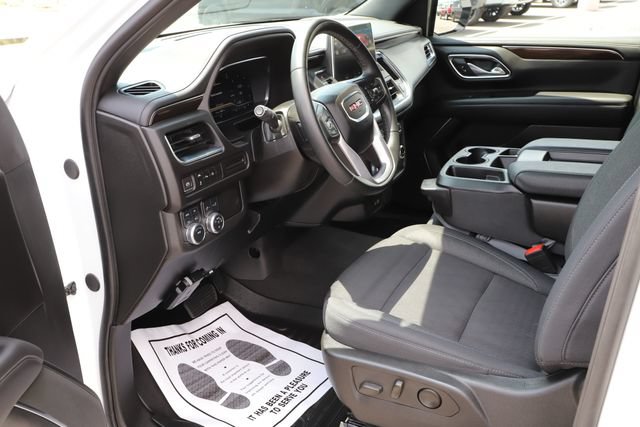 Used 2024 GMC Yukon XL SLE AWD/4WD image 10
