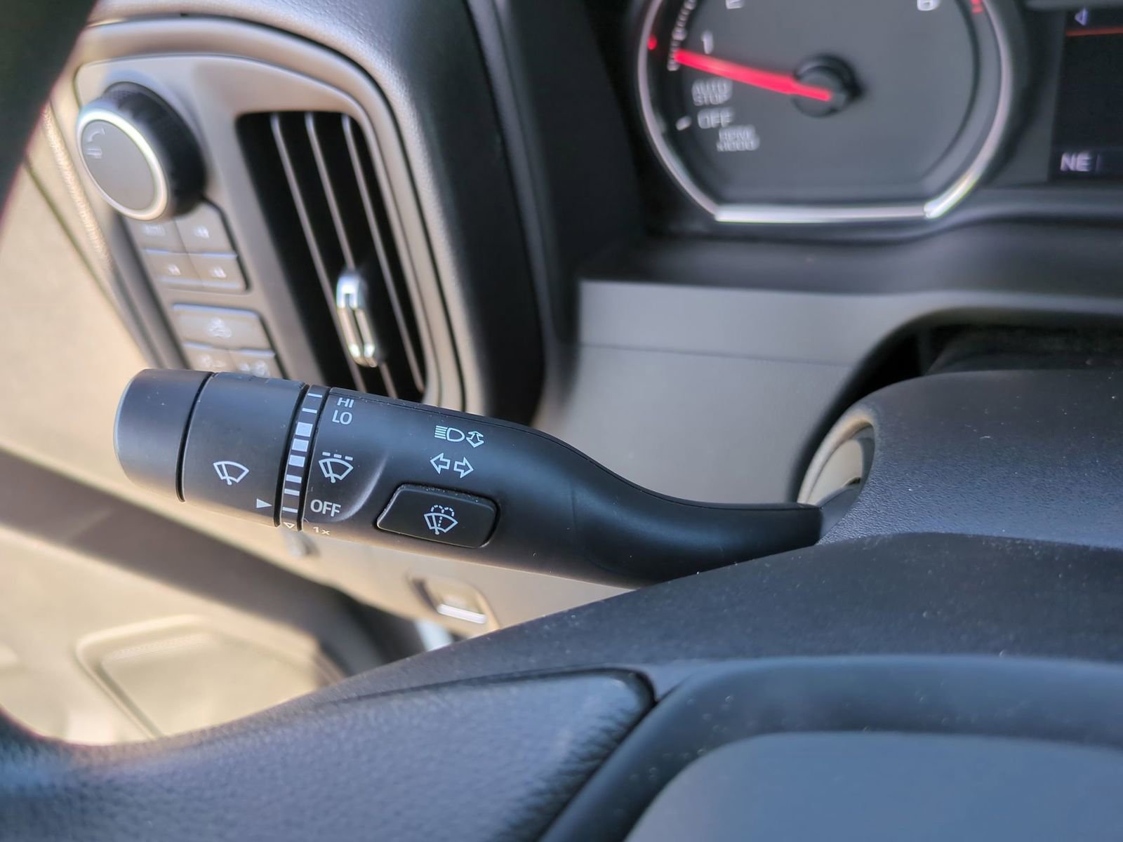 Used 2022 Chevrolet Silverado 1500 Custom Trail Boss w/ Safety Confidence Package image 29