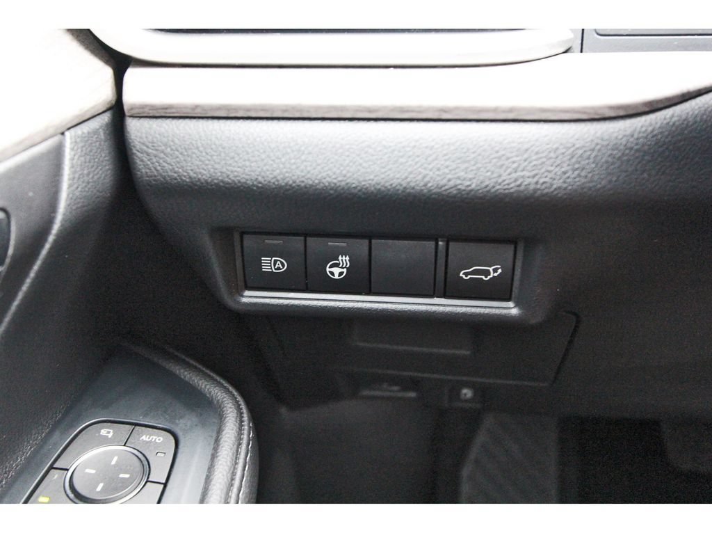 Used 2024 Toyota Grand Highlander AWD image 22