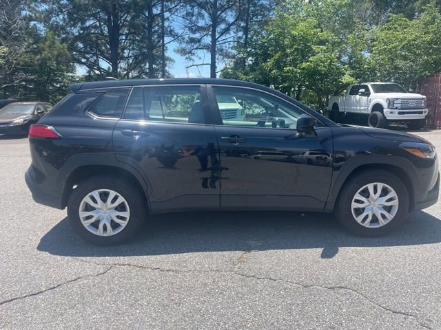 Used 2025 Toyota Corolla Cross L FWD image 5