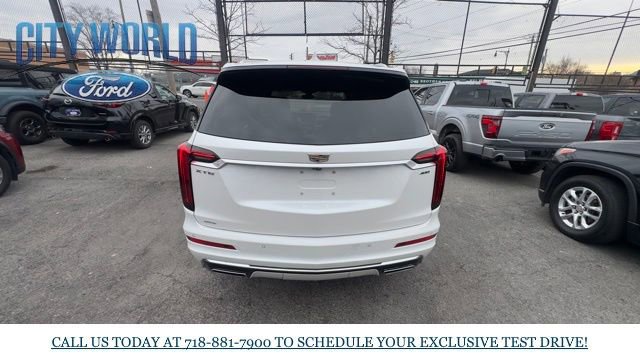 Used 2021 Cadillac XT6 Premium Luxury image 3