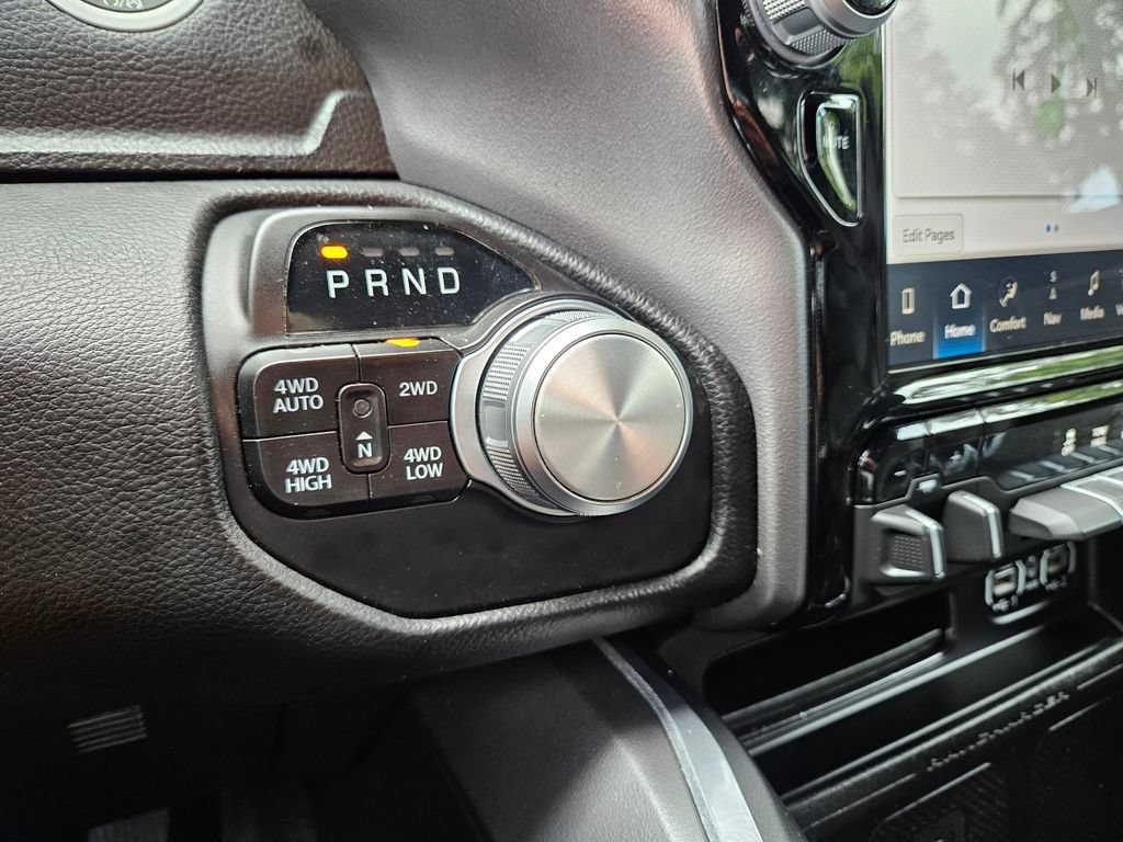 Used 2023 RAM 1500 Laramie AWD/4WD image 30