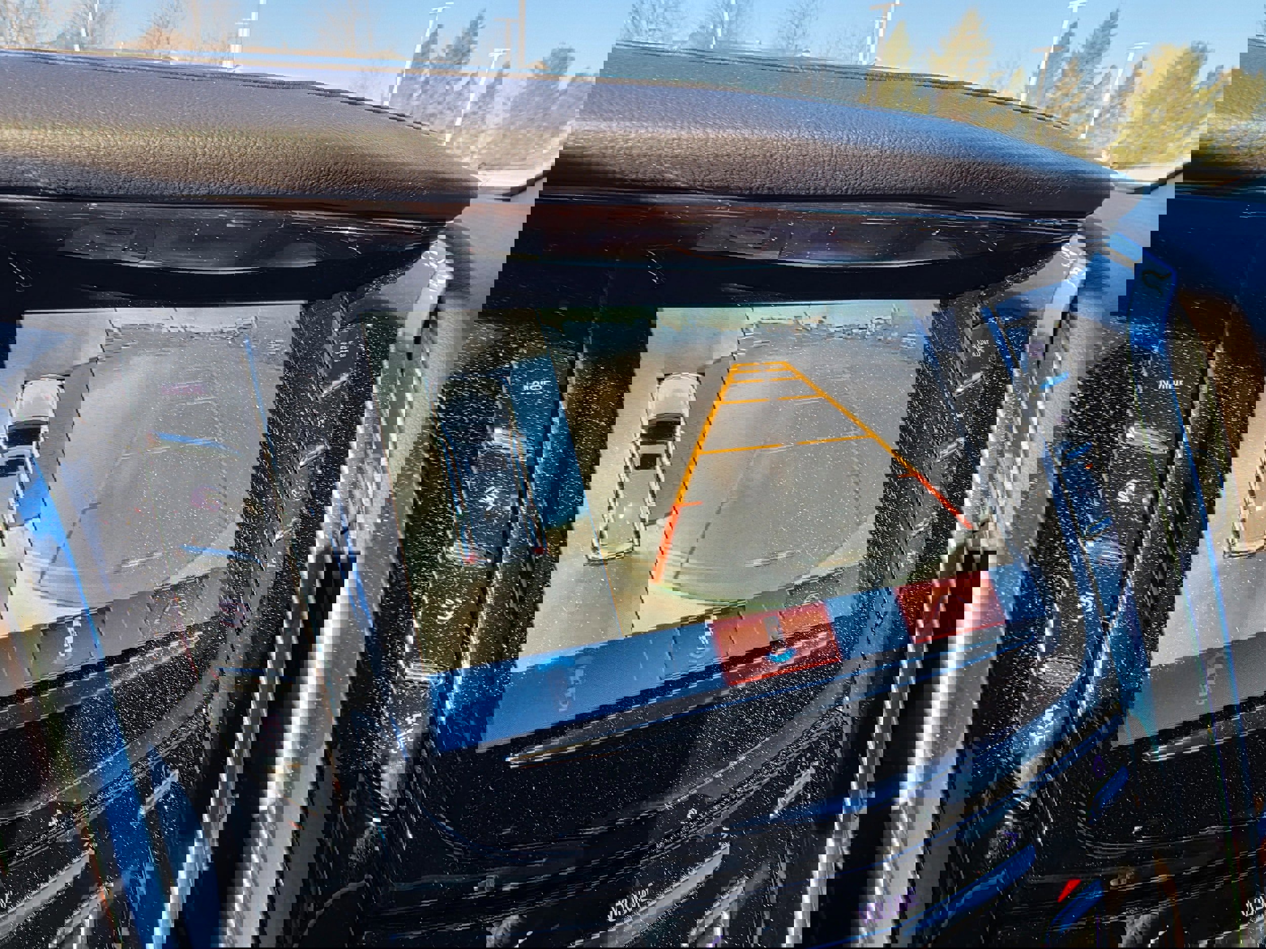 Used 2017 Cadillac Escalade Premium Luxury image 18