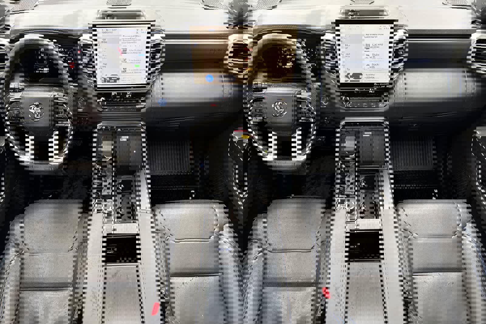 Used 2024 Toyota Tundra Platinum image 3